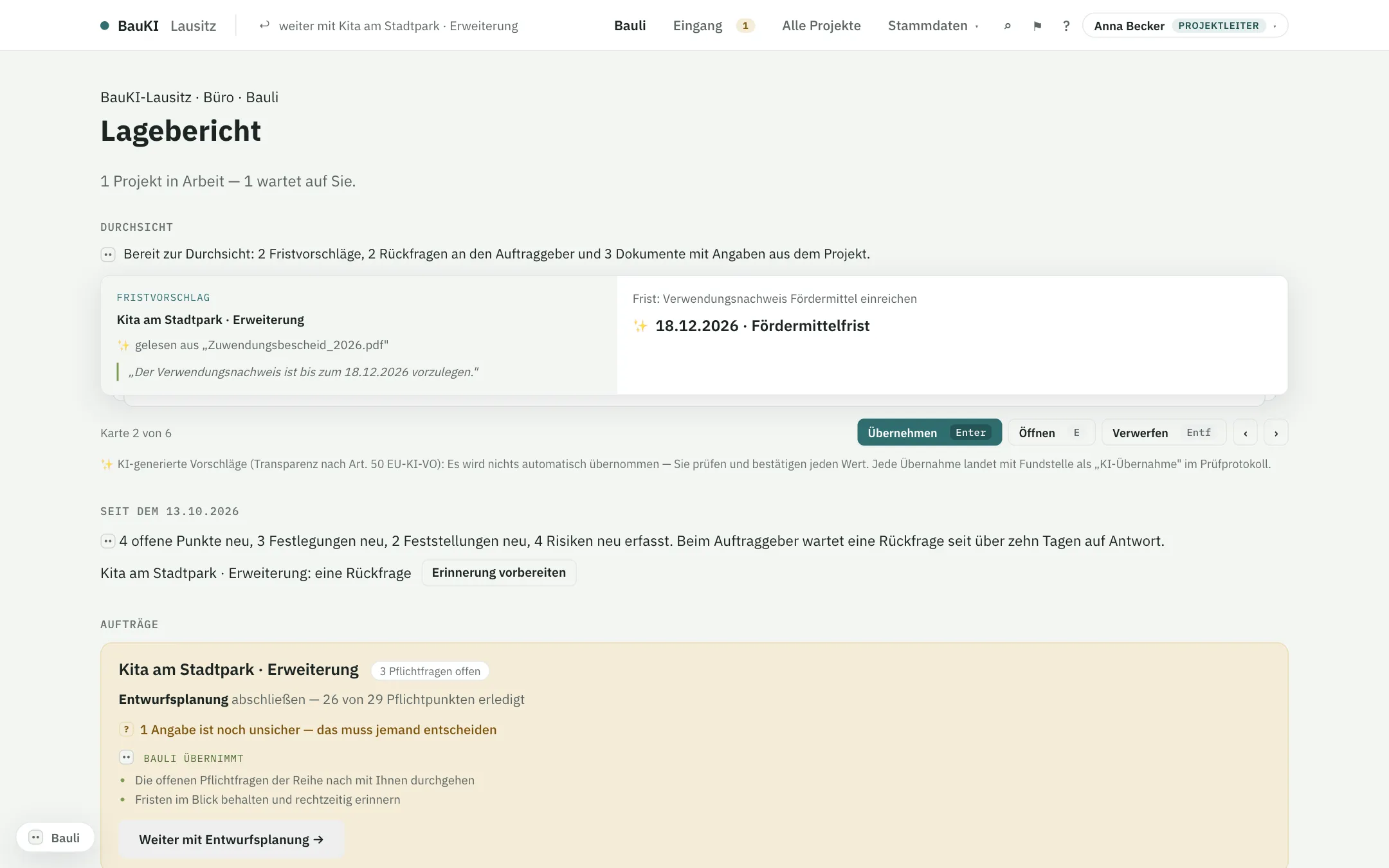 Lagebericht mit einer Stapelkarte: Frist aus einem Zuwendungsbescheid mit Zitat, darunter der Wochenrückblick